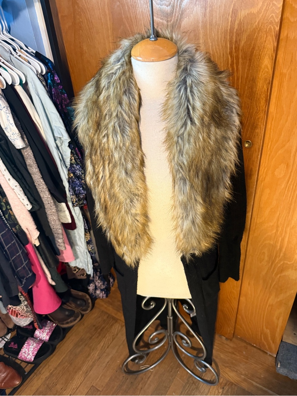 Show Me Your Mumu faux-fur trim collar in brown and tan